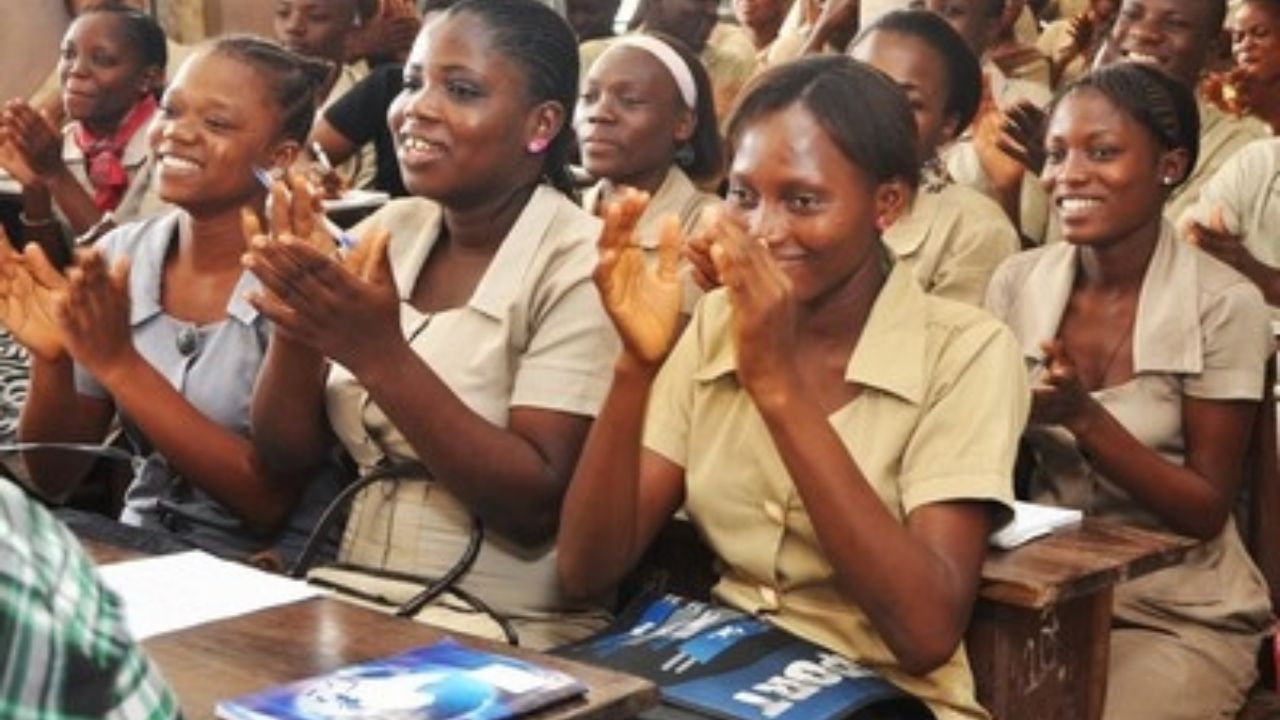 Assistance aux filles