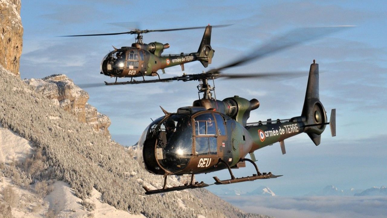 02 hélicoptères attaque