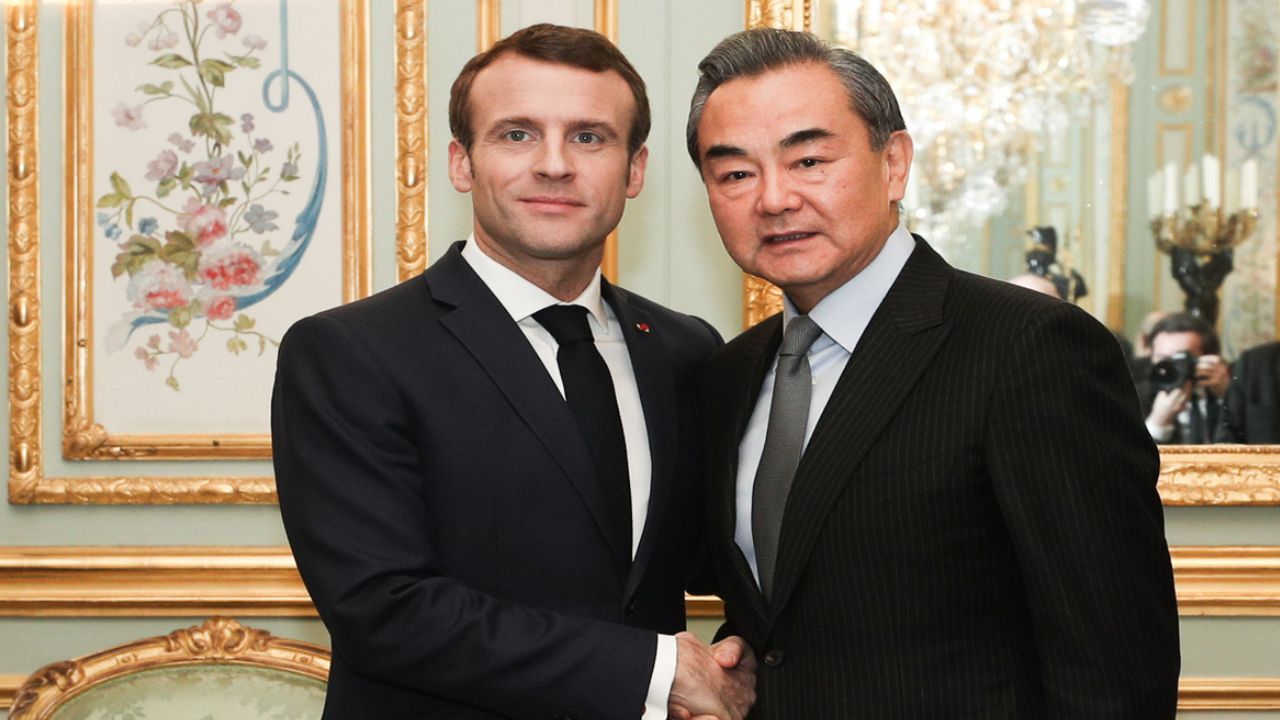 Wang yi et macron
