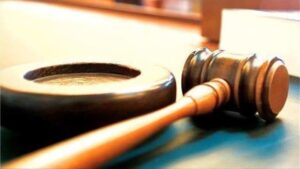 Nord du Bénin : un jeune homme risque 20 ans de réclusion criminelle pour le meurtre de son grand-père
