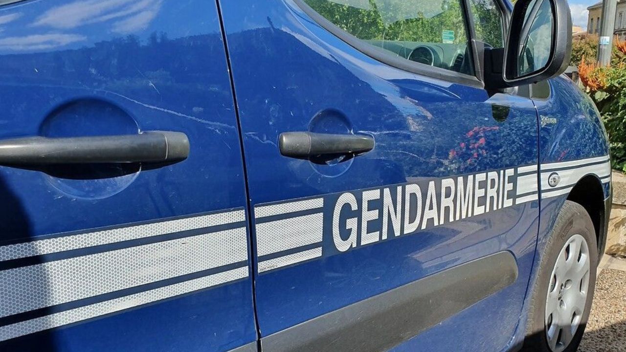 Véhicule gendarmerie