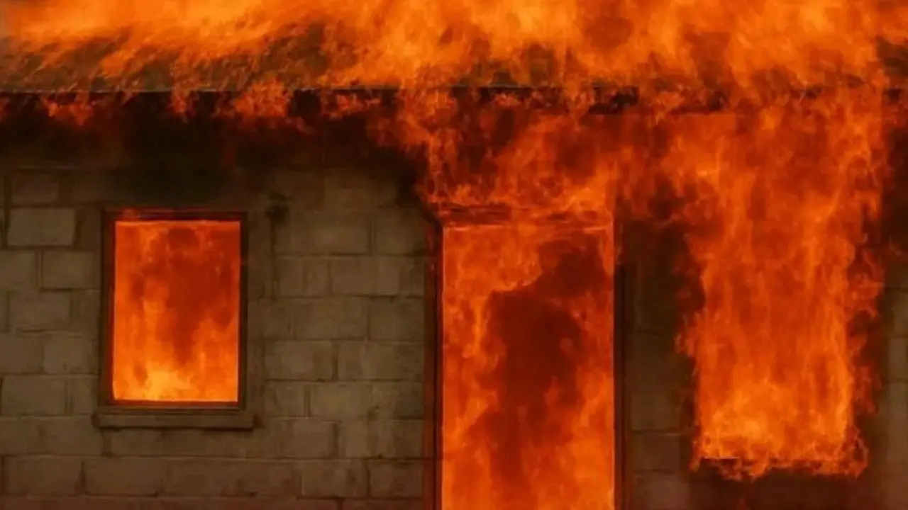 Maison familiale incendiée