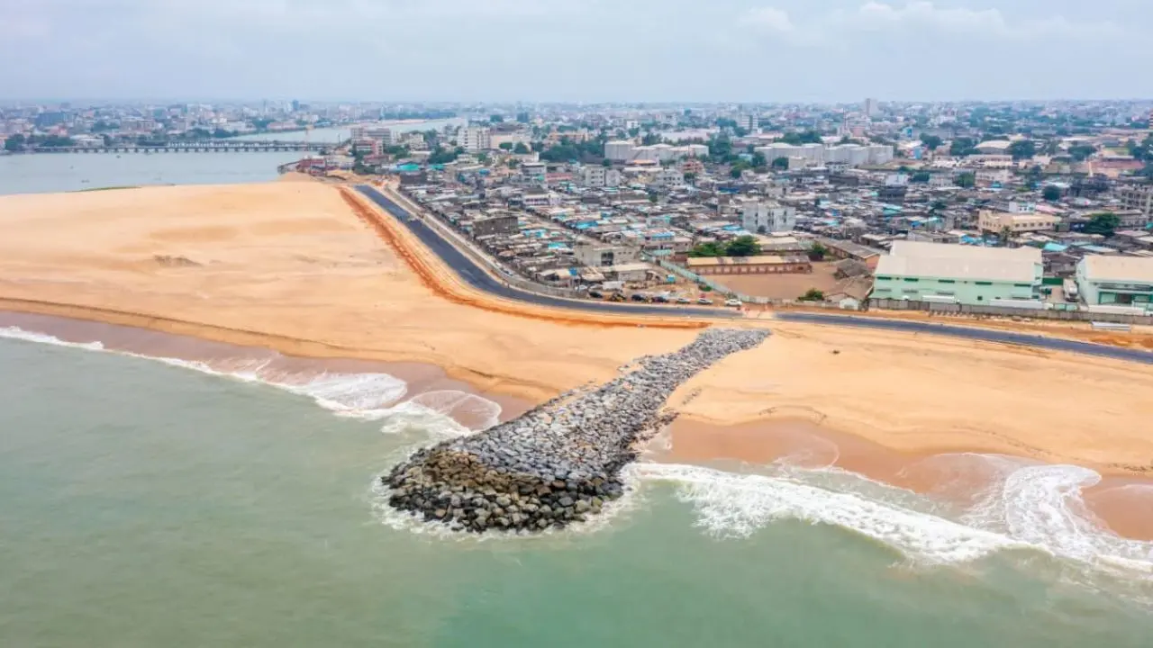 berge lagunaire Est de Cotonou