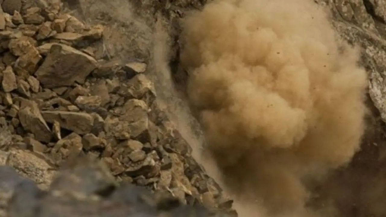 une explosion dans une mine de plomb