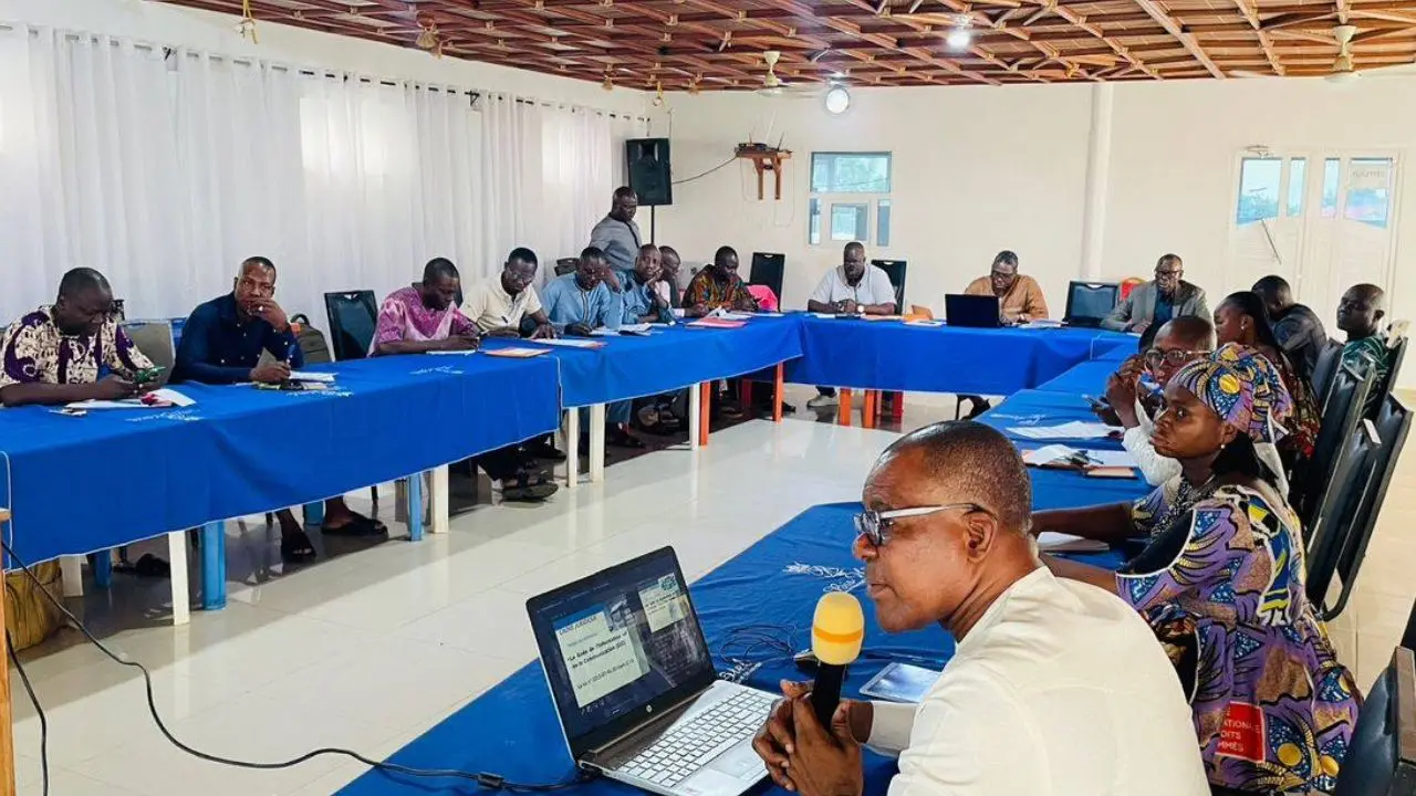Des journalistes et animateurs de radios formés sur la gestion des émissions interactives par la HAAC