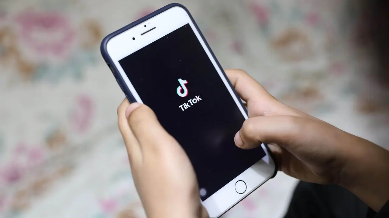 TikTok : Quand la nudité devient la nouvelle norme
