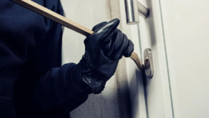 Nord du Bénin : un domicile ciblé par des cambrioleurs, moto, téléphones portables et argent dérobés