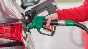 Hausse des prix du carburant : le gouvernement français accorde une avance fiscale aux taxis