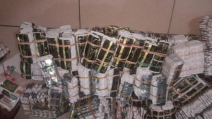 Bénin : plus de 1 700 plaquettes de comprimés psychotropes saisies à Cotonou, deux suspects interpellés