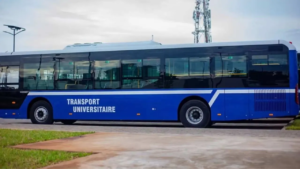 Transport universitaire au Bénin : fini les espèces, le ticket de bus se prend désormais en ligne