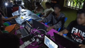 Cybercriminalité au Ghana : plus de 130 personnes interpellées lors d’une opération du FBI